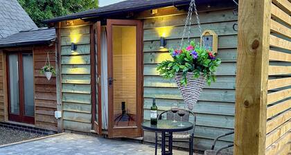 1 bedroom accommodation in Knapton, near Hereford