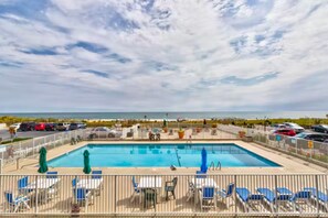 Innenpool, beheizter Pool