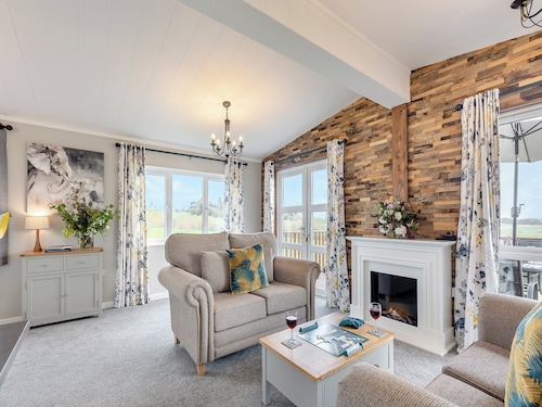 Church View - UK46896