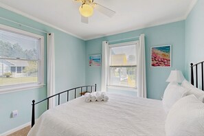 4 habitaciones, tabla de planchar con plancha, internet y ropa de cama