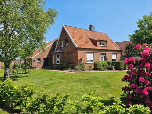Idyllisches und Schönes Fehnhaus - Entdecke Ostfriesland an der Nordsee