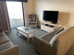 TV, DVD player - Oceanfront, 3 bdrms for Memorial Day Week!! (North Myrtle Beach)