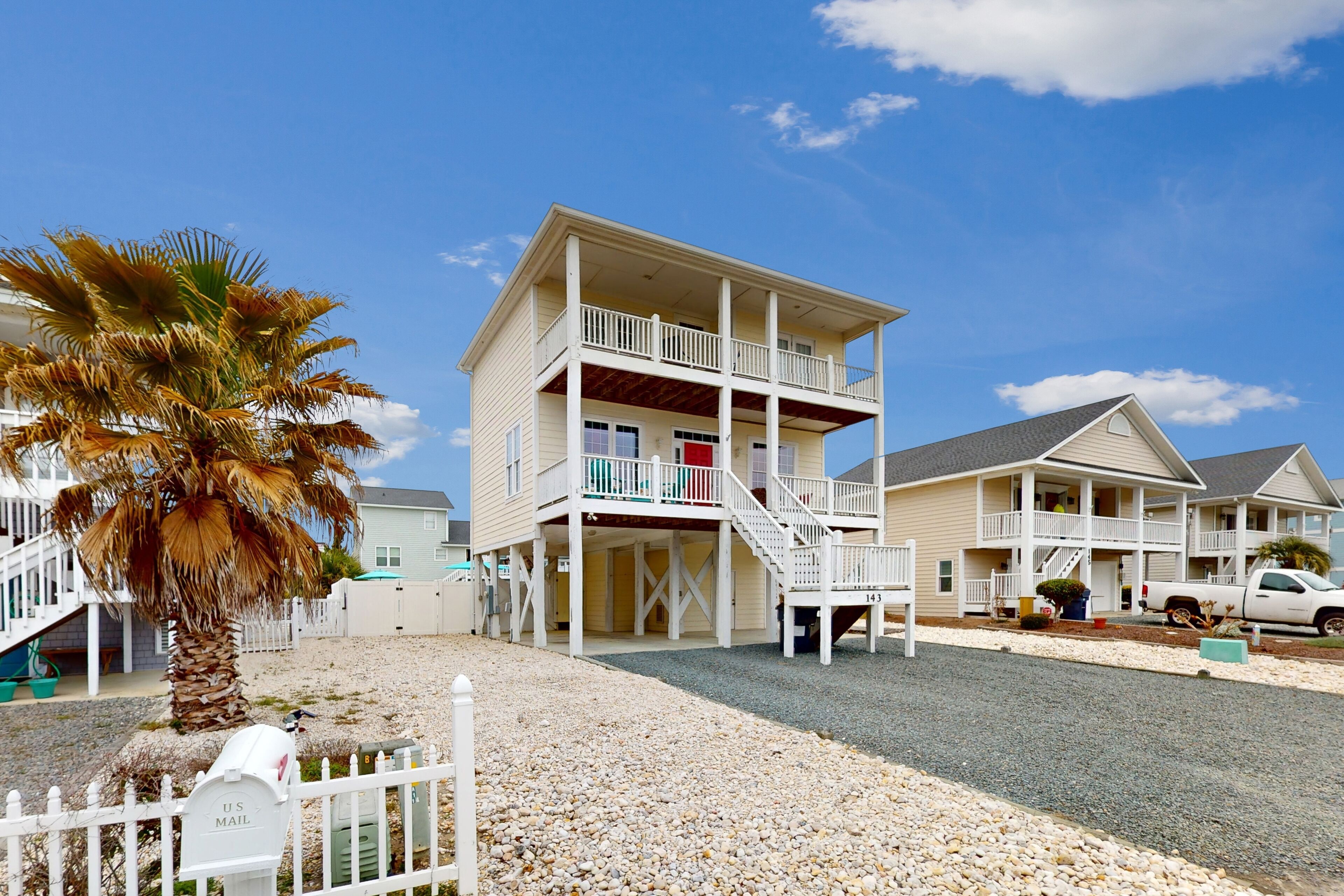 2-story house near Holden Beach Pavilion with large private pool, decks, W/D, AC