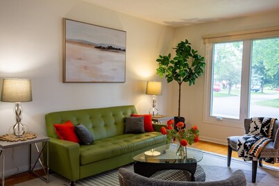 Family Beach Romantic Getaway+park pass+boat dock