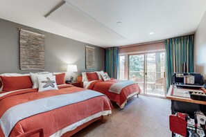 Iron/ironing board, WiFi, bed sheets, wheelchair access
