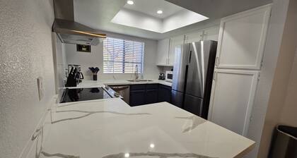 Tempe 2Bdrm 2Ba by Papago Park A101