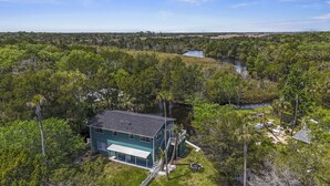 Exterior - Unique Waterfront Retreat in Homosassa, scenic views, kayakers,boaters paradise (Homosassa)