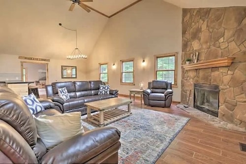 The Woodlands at Hocking Hills-Woodland Lodge