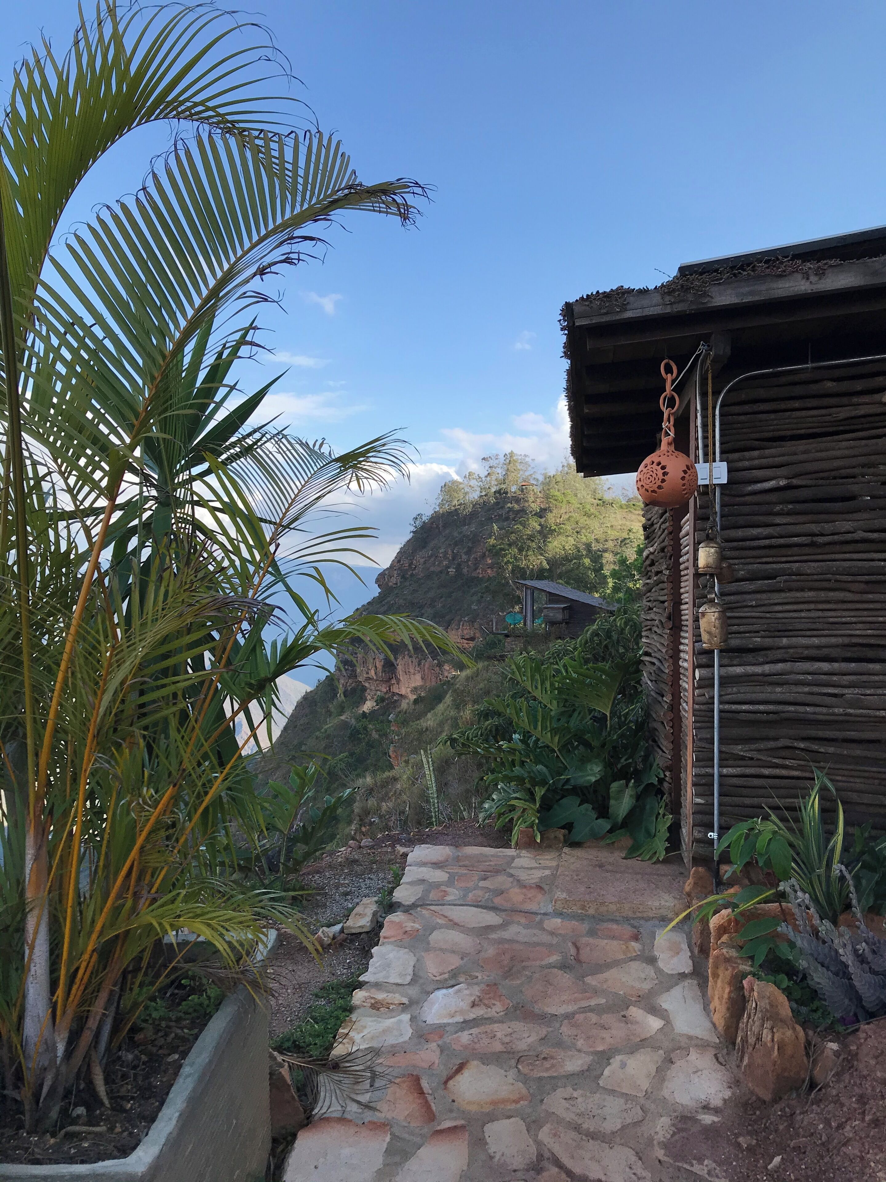 Room, 1 Queen Bed, Mountain View | Bathroom