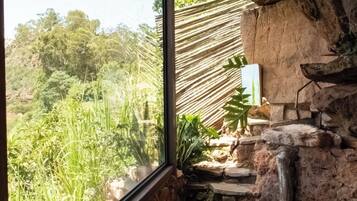 Phòng, quang cảnh núi | Phòng tắm