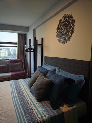 1 chambre, fer et planche à repasser, Wi-Fi, draps fournis