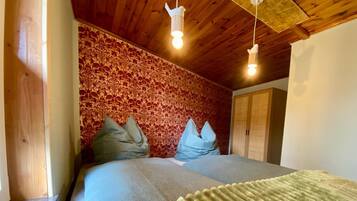 1 Schlafzimmer, Bügeleisen/Bügelbrett, Reisekinderbett, kostenloses WLAN