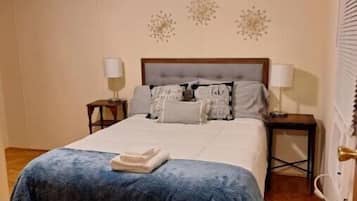 1 habitación, escritorio, tabla de planchar con plancha y wifi gratis