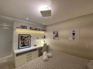 3 Schlafzimmer, Schreibtisch, Bügeleisen/Bügelbrett, kostenloses WLAN