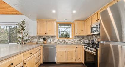 Cozy Yosemite Retreat - 3BR - King Bed - 13 Miles to Yosemite/5 miles to Bass Lake