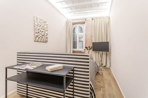 2 bedrooms, WiFi, bed sheets - Daplace - Elena Apartment (Roma)