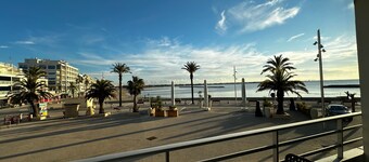 Impérial 1 – Appartement vue mer face à la plage Rive Gauche du Grau-du-Roi