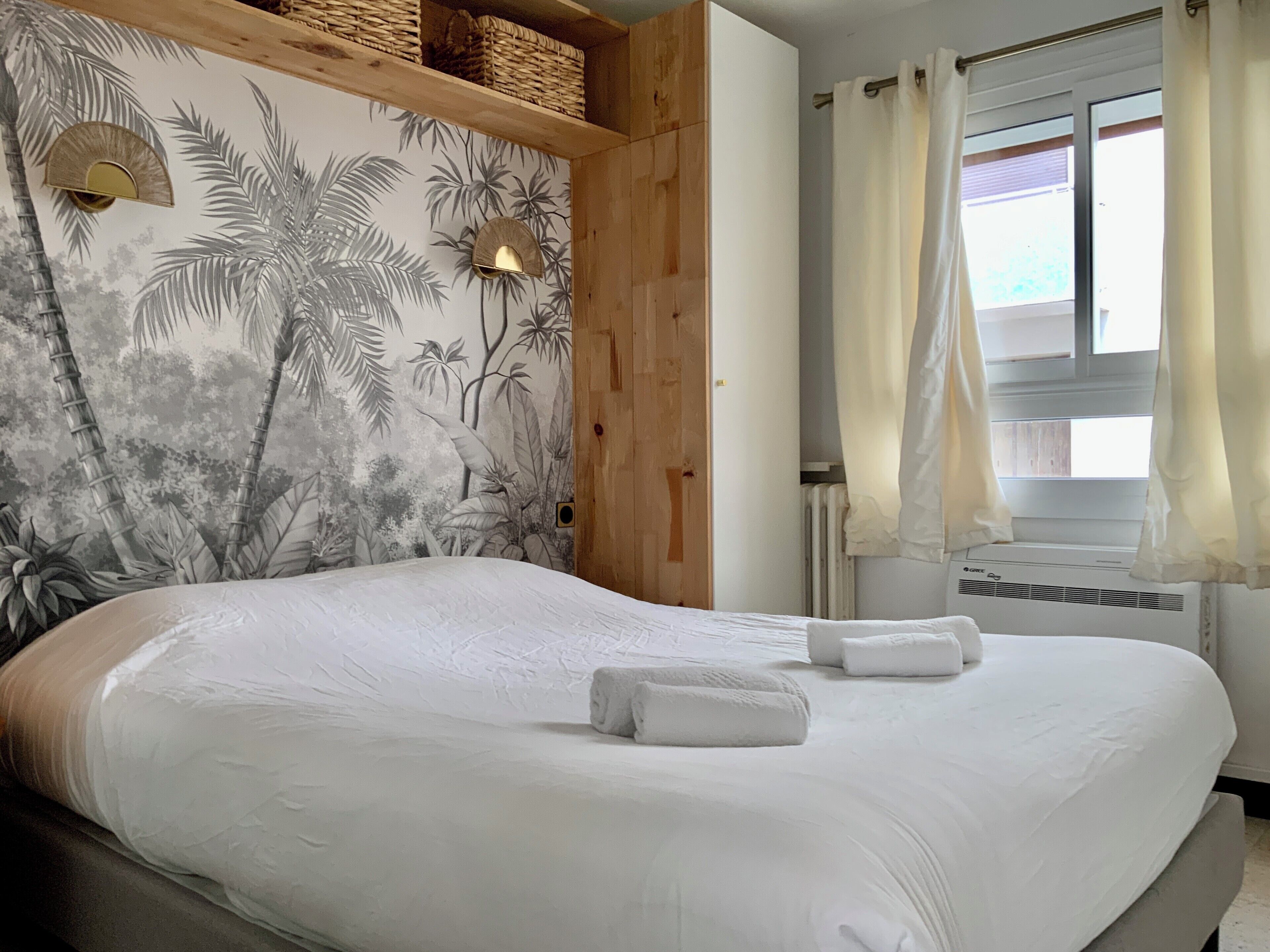 1 habitación, tabla de planchar con plancha, wifi y ropa de cama 