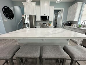 Microwave, oven, stovetop, dishwasher - All Decked Out! ! BRAND NEW BUILD 2024! HOT TUB! GOLF CART! Pets! Beachfront! (Surfside Beach)