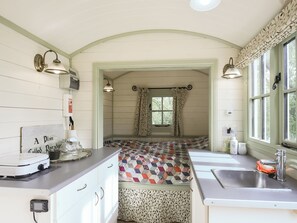 Private kitchen - Escape and unplug in this off-grid eco Shepherd’s Hut. (Quatford, near Bridgnorth)