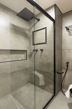 Design-Apartment | Badezimmer | Dusche
