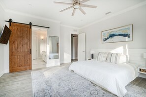 4 habitaciones, tabla de planchar con plancha, wifi y ropa de cama