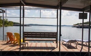 Terrace/patio - Three bedroom, Luxury Cottage, Branson, Missouri 3961080 (Branson)