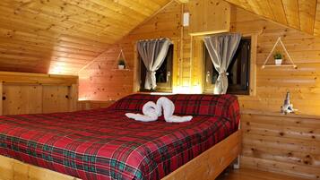 1 Schlafzimmer, Schreibtisch, Bügeleisen/Bügelbrett, Reisekinderbett