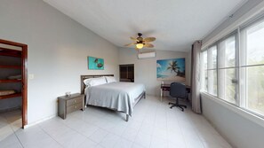 7 bedrooms, WiFi - Tropical Paradise w/ 7 bedrooms and 6 baths (Toa Alta)