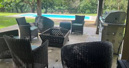 Hidden Paradise w/ Pool