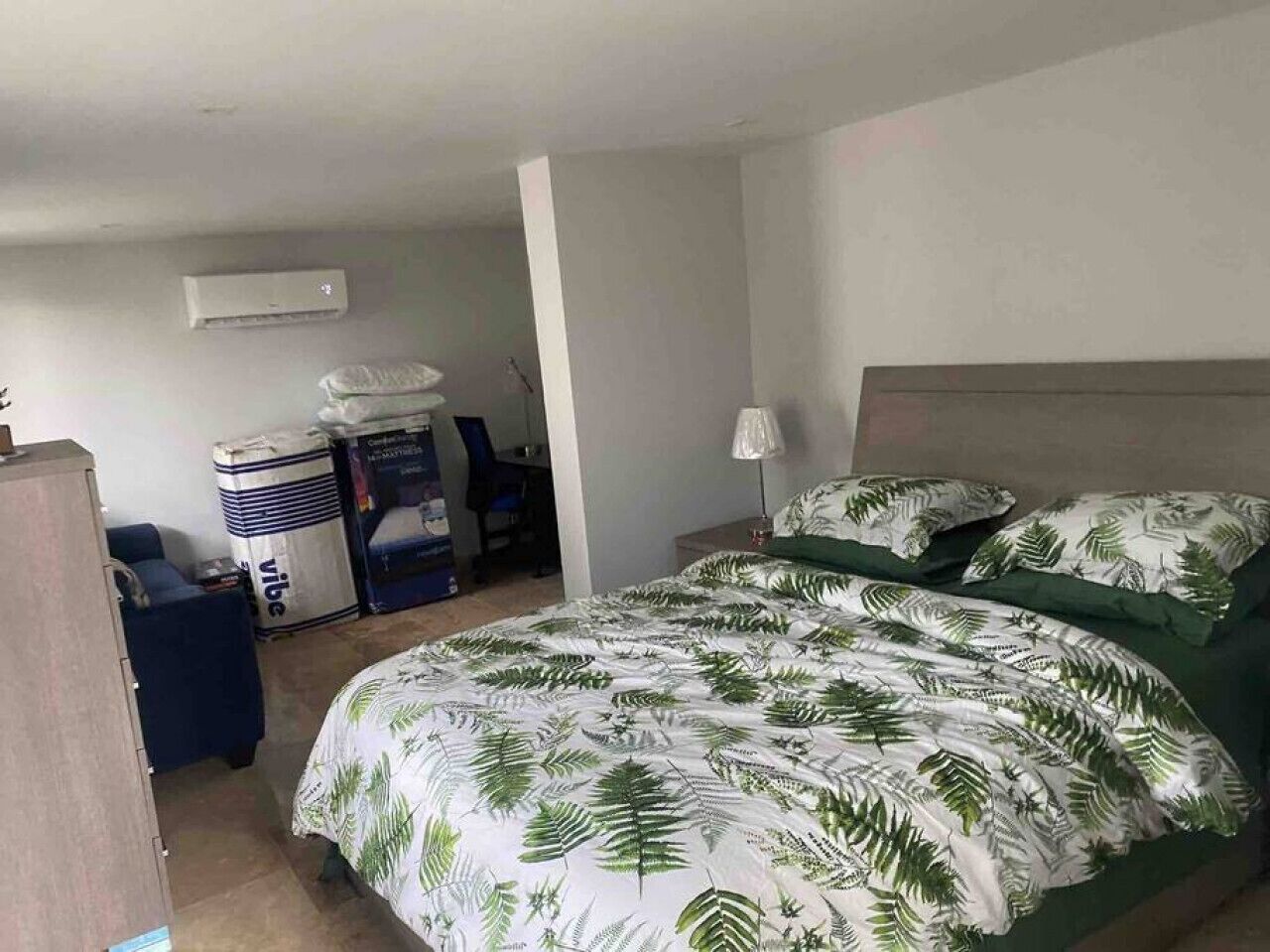 5 chambres, bureau, Wi-Fi, draps fournis