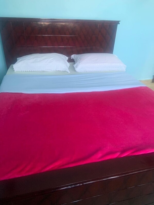 2 bedrooms, WiFi - The Cheapest Vacation Rental in Mbarara II

 (Mbarara)