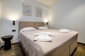 2 camere, una scrivania, ferro/asse da stiro, Wi-Fi gratuito