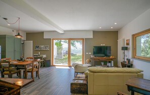 Smart-TV, Tischtennisplatte