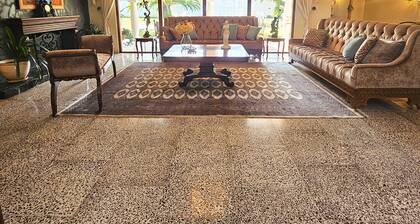 Amplia y cómoda casa ubicada a 5k del Centro Histórico
¡Ideal para vacacionar!