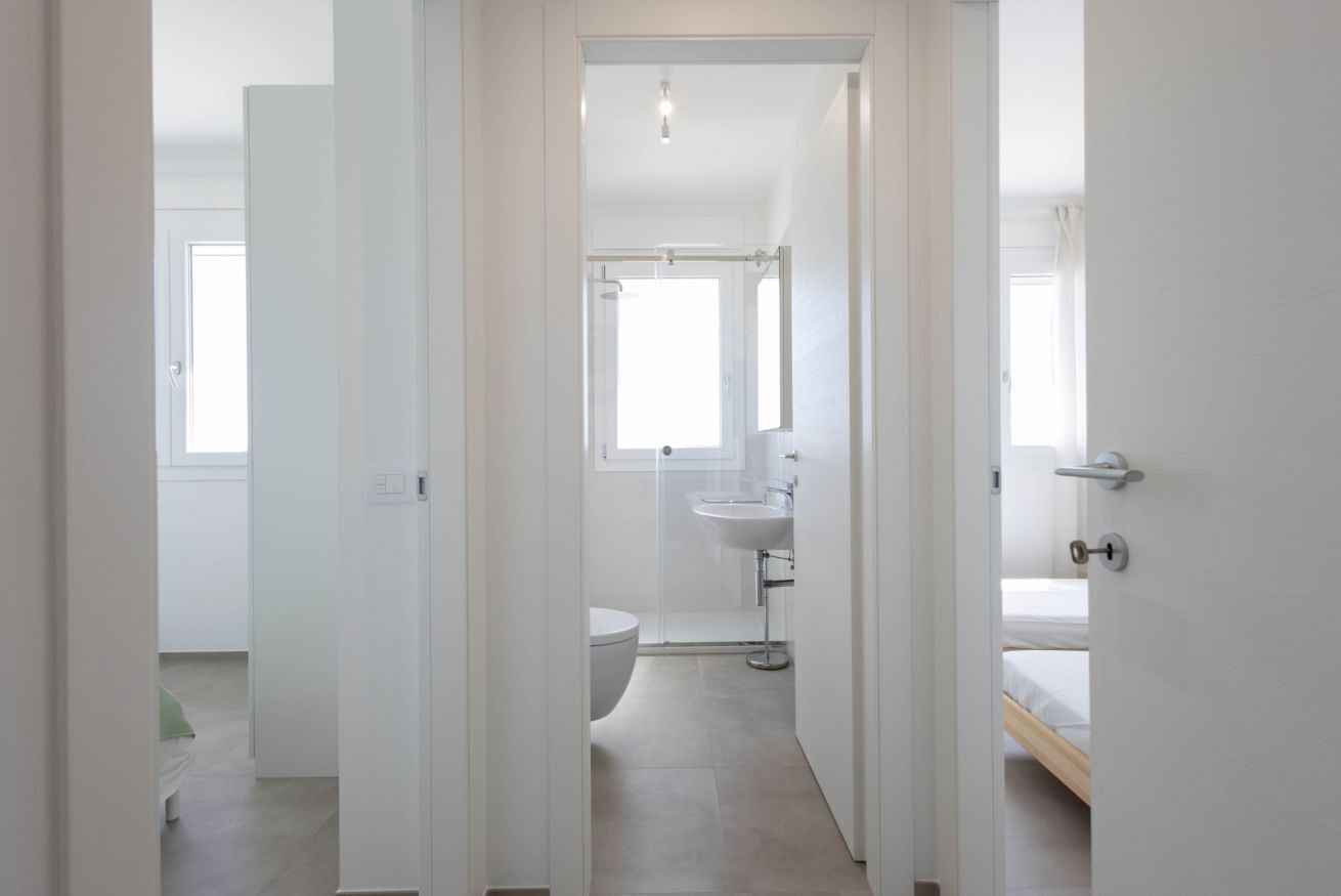 Doccia, asciugacapelli, bidet, asciugamani
