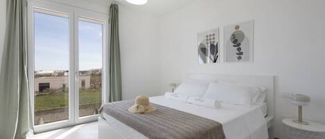 3 bedrooms, WiFi, bed sheets