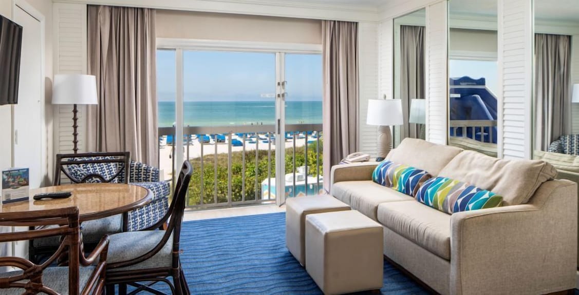 Gulf Front View Villa With Balcony 2 Double Beds At Island Grand At Tradewinds - Saint Pete Beach, FL