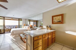 1 bedroom, desk, WiFi, bed sheets