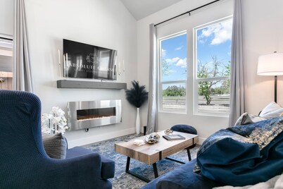 GinGin's Cottage | 1/1, Hot Tub, Grill, Washer/Dryer