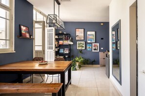 Dining - Mamad Bauhaus Artistic Haven with Mamad (Tel Aviv)