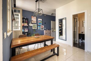 Unclassified image, 4 of 29, button - Mamad Artistic Tel Aviv Gem | Stunning City Views (Tel Aviv)