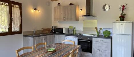 Réfrigérateur, lave-vaisselle