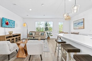 House, Accessible | 3 bedrooms - Lovely Townhome Sleeps 8 Eve101 (Davenport)