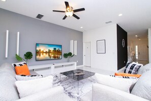 House, Accessible | 12 bedrooms - Gorgeous Family Home Sleeps 28 Blv103 (Kissimmee)