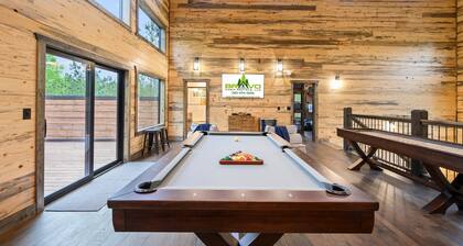 Stars & Streams - Ev Outlet, Pool Table,Shuffleboard, Hot Tub, Arcade Console