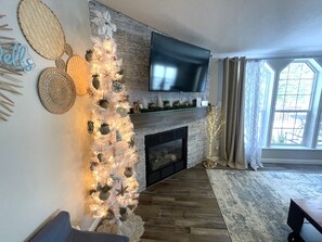 Interior - Nest at the Dells @ Spring Brook Resort (Wisconsin Dells)