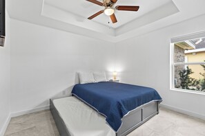 3 chambres, fer et planche à repasser, Wi-Fi gratuit, draps fournis