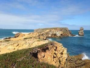 Luokittelematon kuva, 5 kautta 33, painike