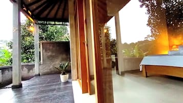 Habitació doble Deluxe, vistes al jardí | Habitacions insonoritzades i wifi gratuïta